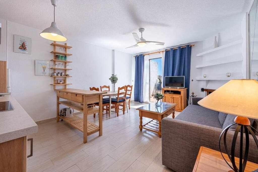 797 Hr - Pueblo Evita- Andalusian Apartment With Terrace. Беналмадена Екстериор снимка