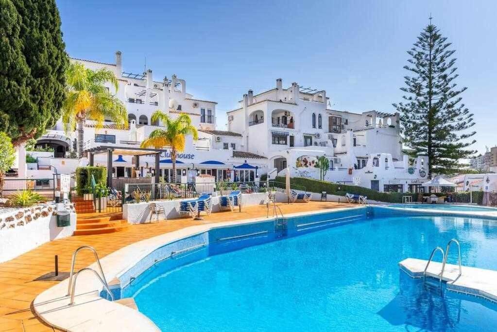 797 Hr - Pueblo Evita- Andalusian Apartment With Terrace. Беналмадена Екстериор снимка